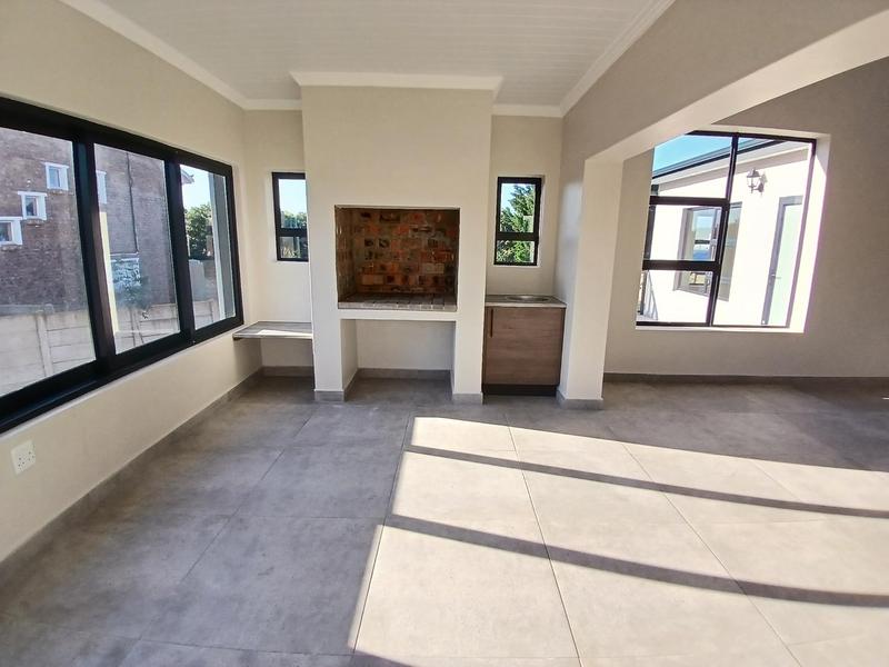 4 Bedroom Property for Sale in Stilbaai Wes Western Cape